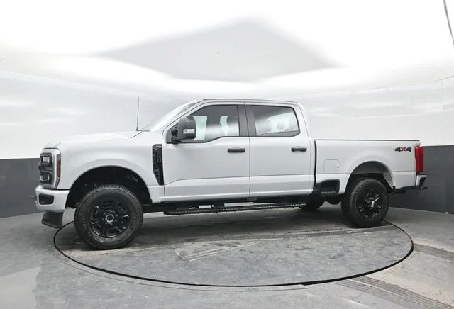 New 2026 Avalanche Ford F-250® XL image 4