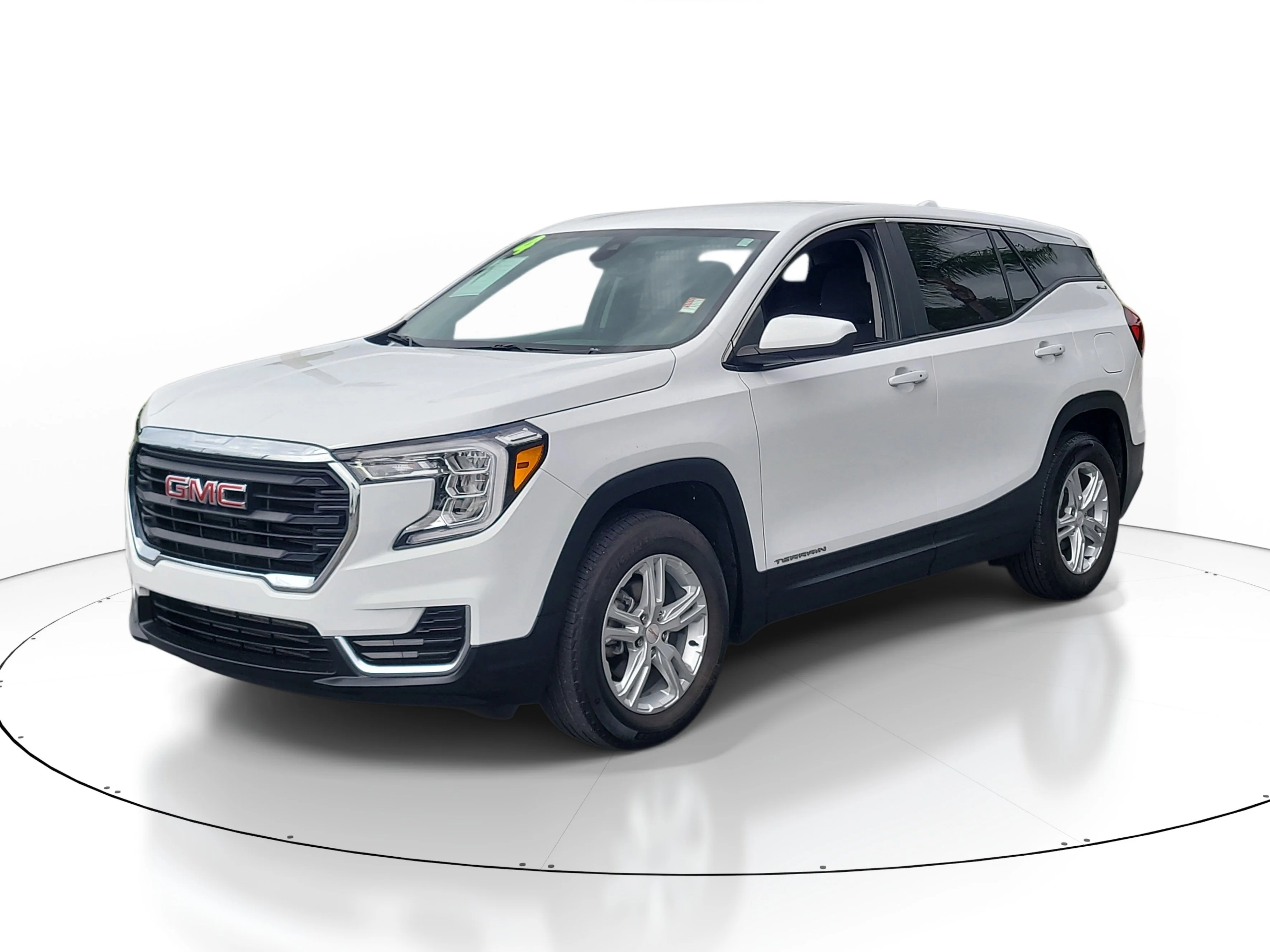 Used 2024 Summit White GMC SLE image 3