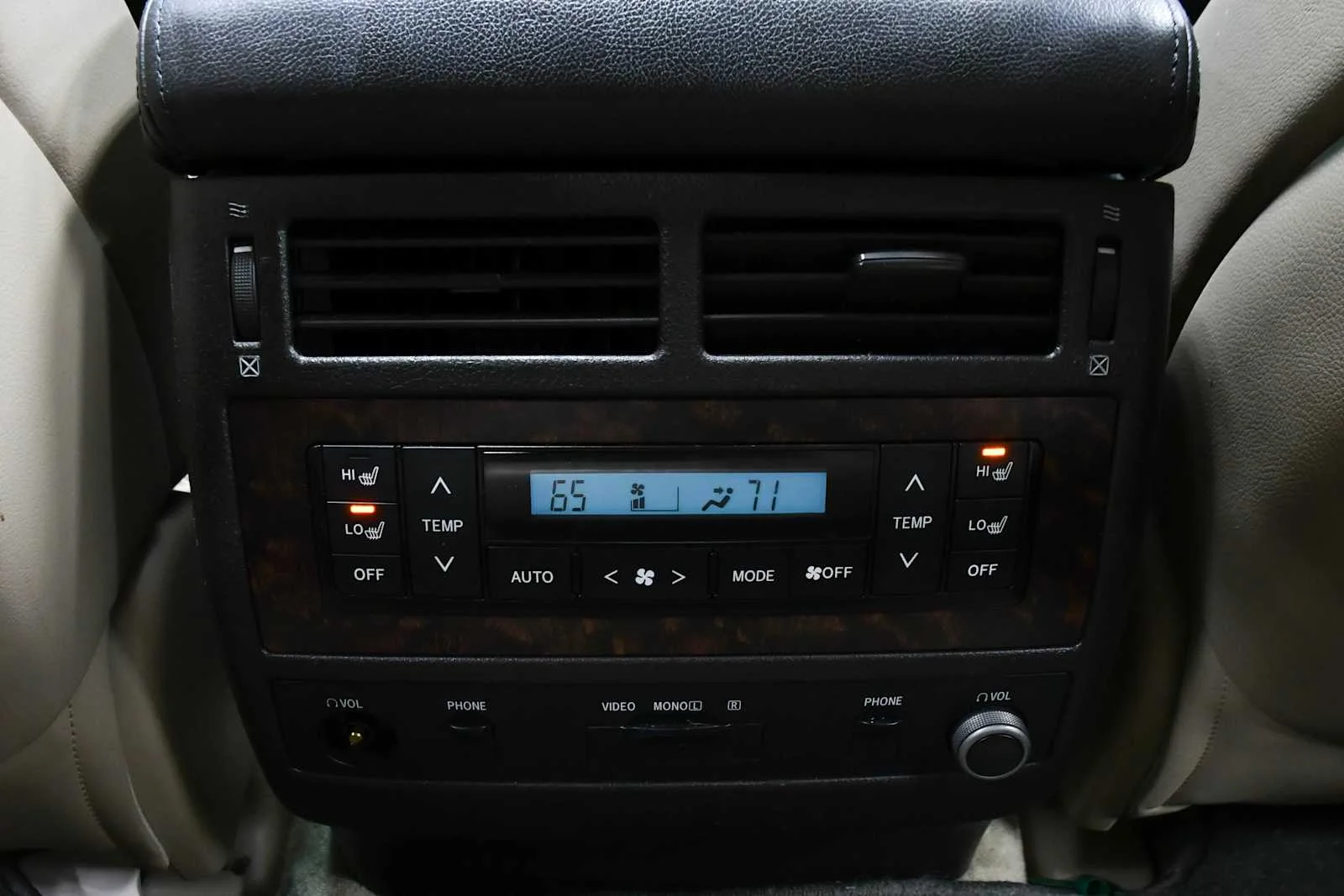 Used 2011 Black Toyota  image 22