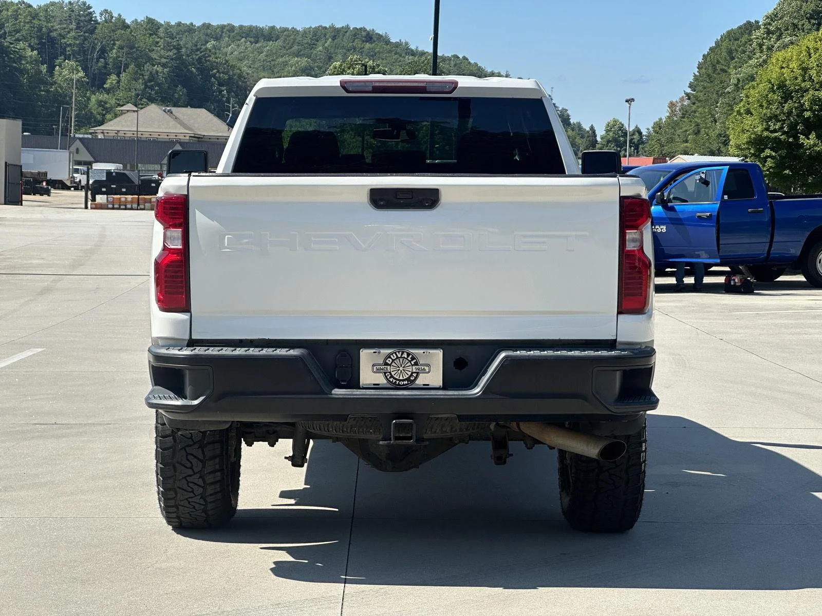 Used 2022 Summit White Chevrolet Custom image 6