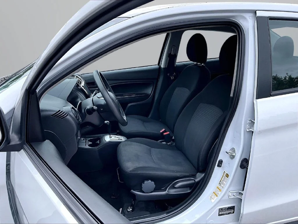 Used 2024 Red Mitsubishi ES image 26
