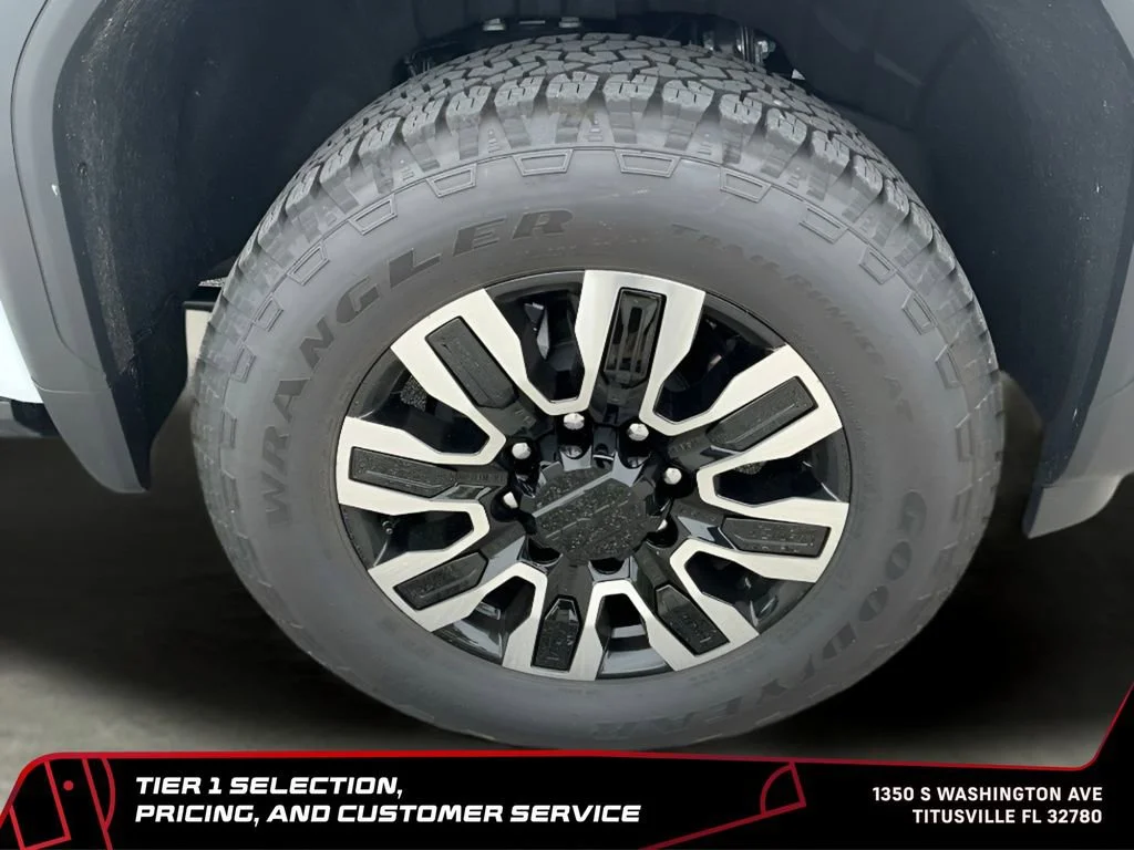 New 2026 Glacier White Tricoat GMC Denali Ultimate image 42