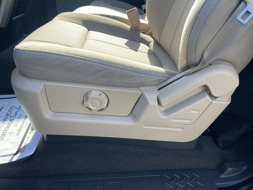 Used 2012 Black Ford XLT image 12