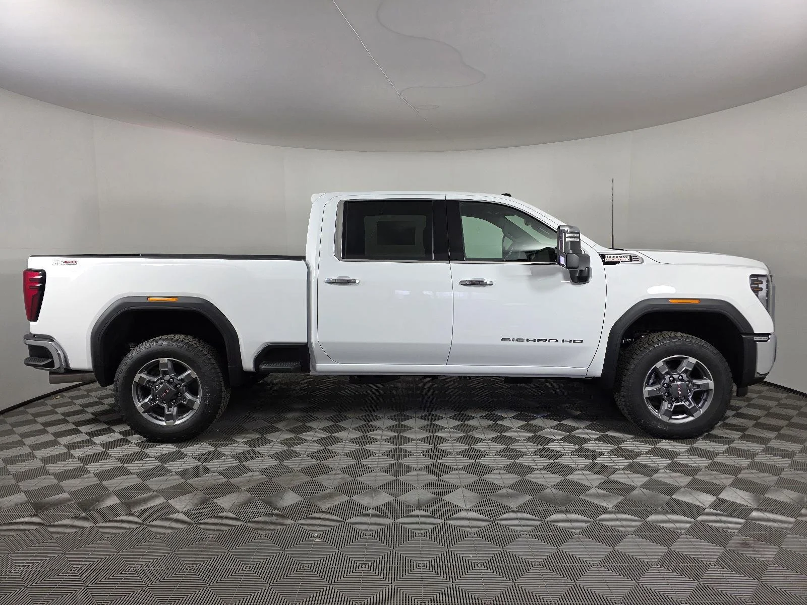 New 2026 Summit White GMC SLT image 9