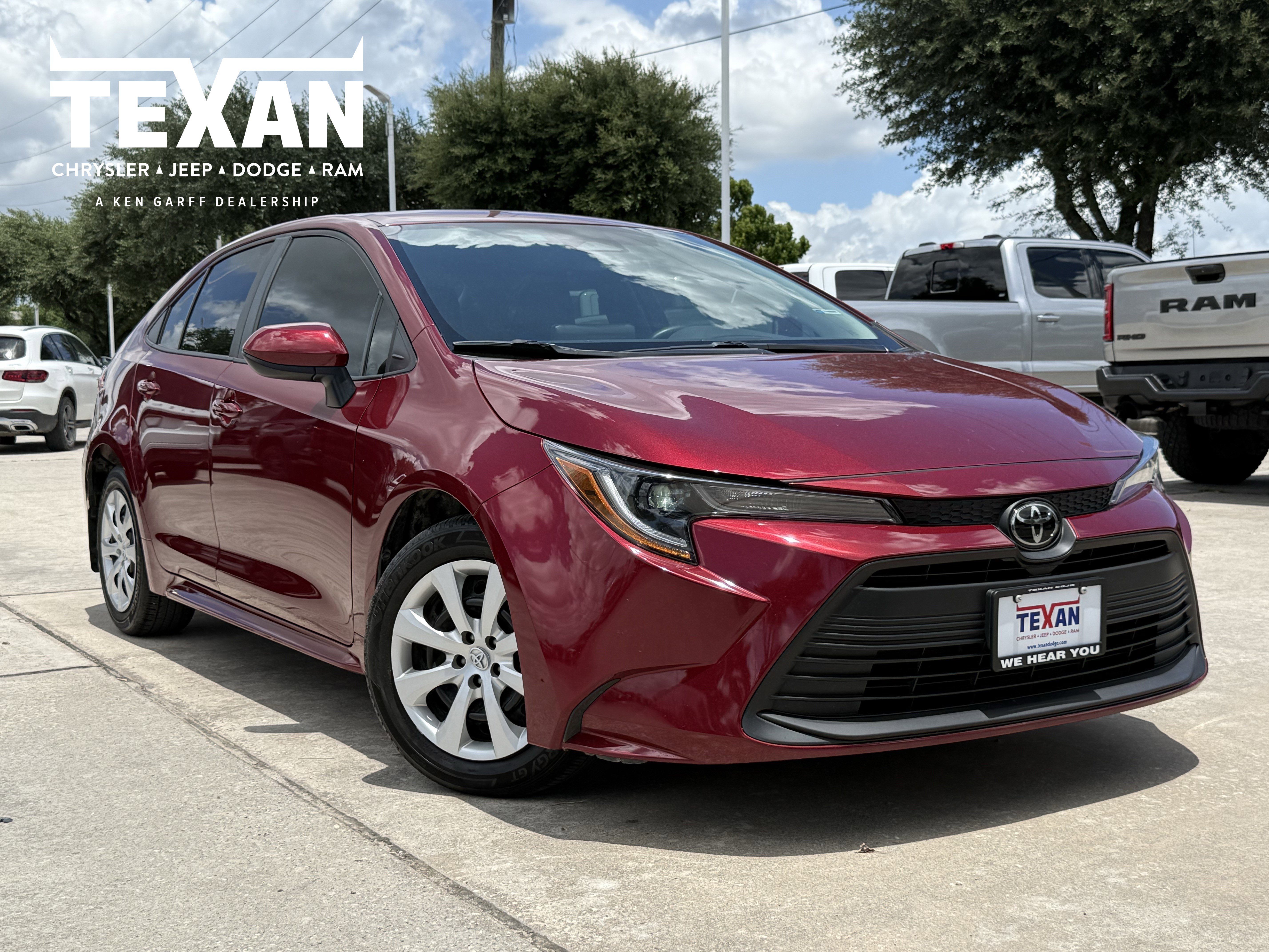 2025 Toyota Corolla LE CVT's photo