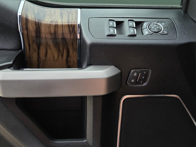 Used 2019 Gray Ford Lariat image 14
