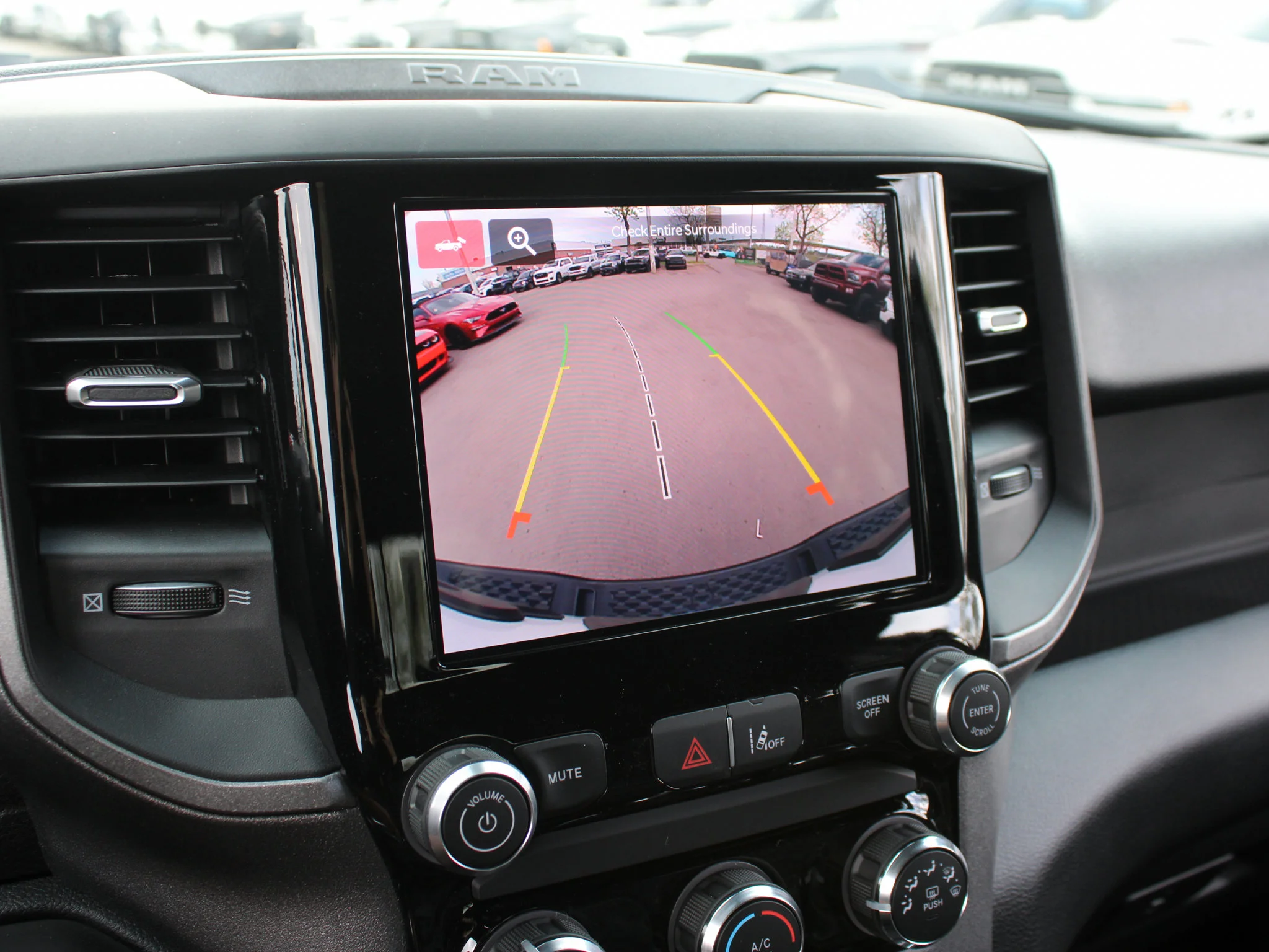 Certified Used 2026 White RAM Warlock * Twin-Turbo | Adaptive Cruise | Apple CarPlay | Bed Utility Group | Remote Start image 26