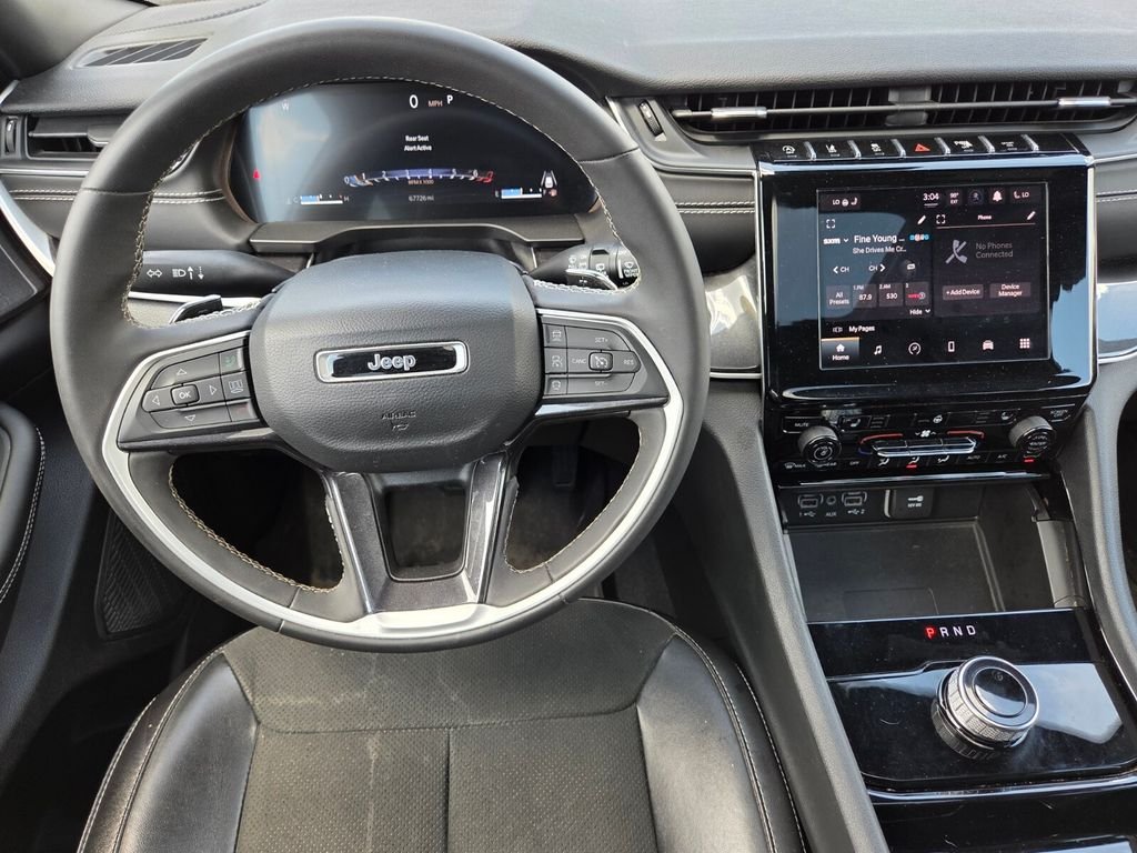 Used 2023 Black Jeep Altitude image 22