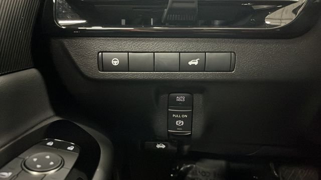 Used 2025 Gun Metallic Nissan SV image 28