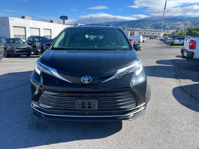 Used 2022 Midnight Black Metallic Toyota  image 15