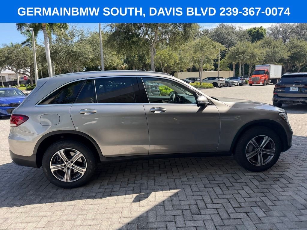 Used 2022 Mojave Silver Metallic Mercedes-Benz GLC 300 image 9