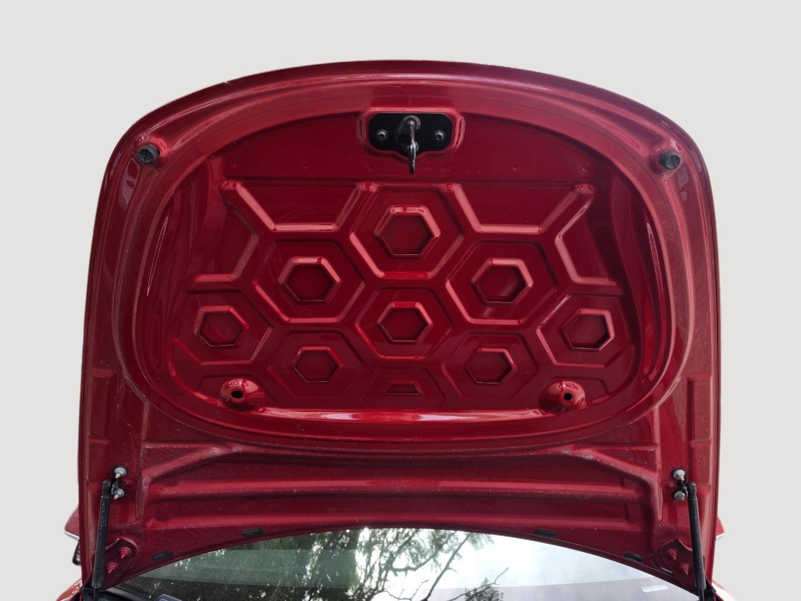 Used 2018  Tesla Long Range Battery image 27