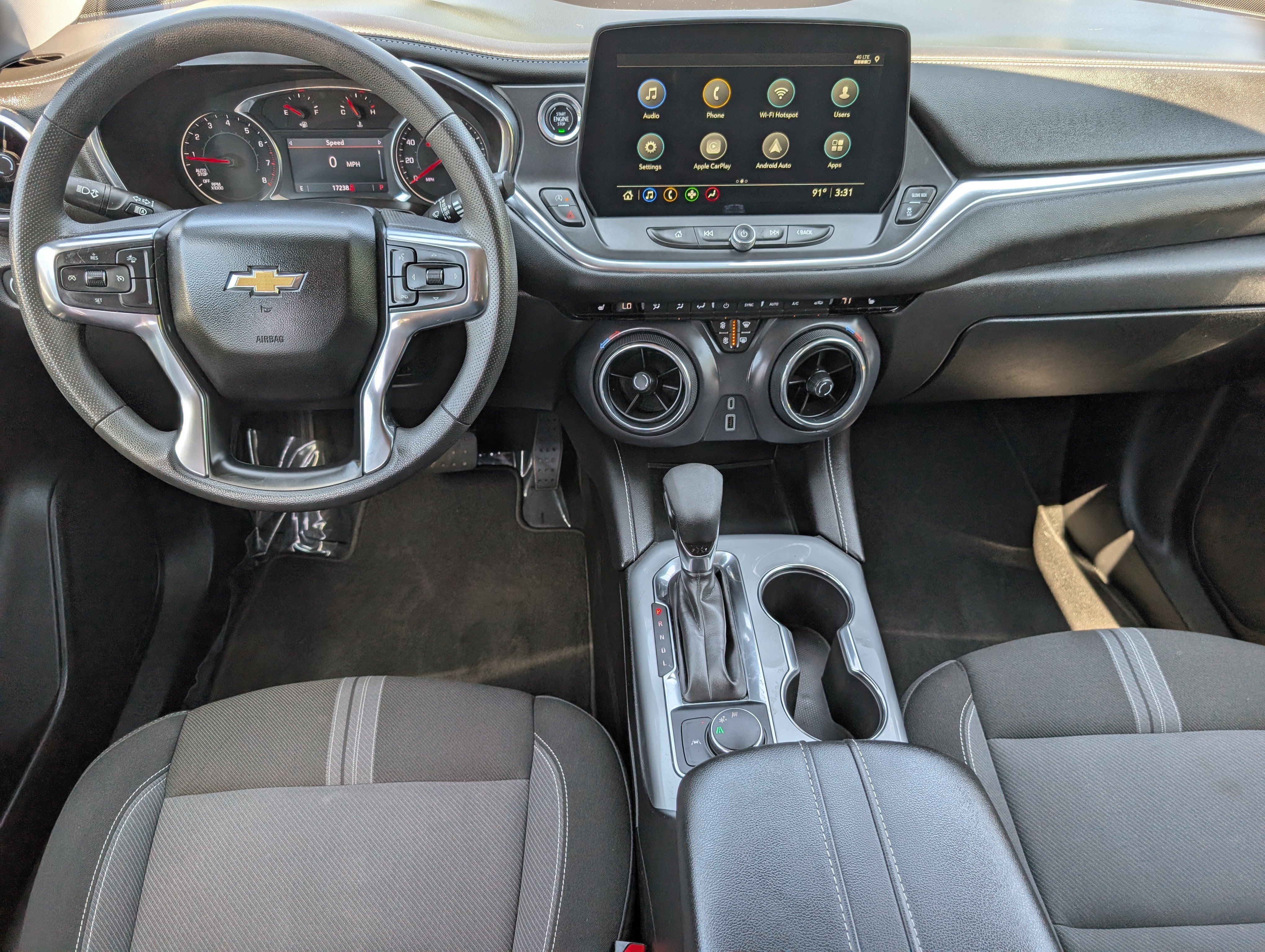 Used 2024 Summit White Chevrolet LT image 8
