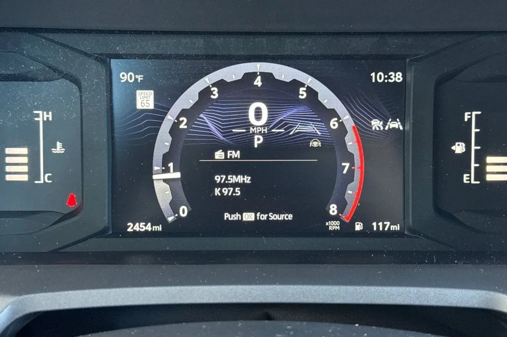 Used 2025 White Toyota SR5 image 27