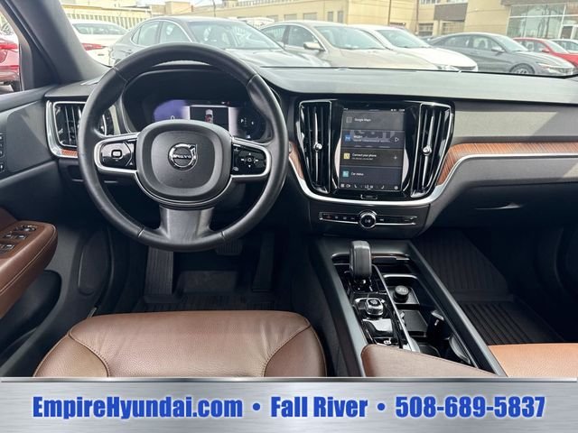 2025 Volvo V60 Cross Country Plus - Photo 15