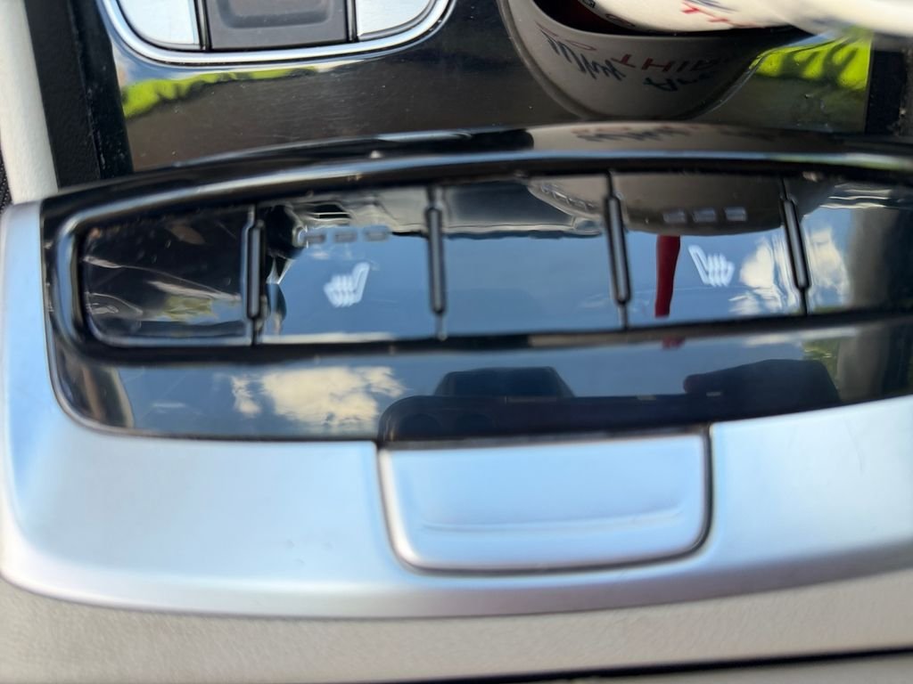 Used 2022 Gray Hyundai SEL image 30