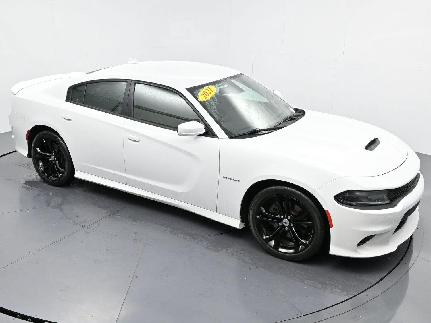 Used 2021 White Knuckle Clearcoat Dodge R/T image 31