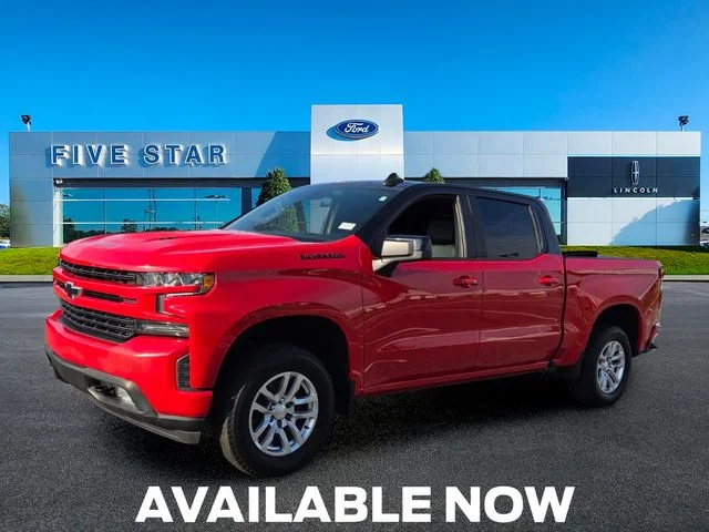 Used 2021 Red Chevrolet RST image 3