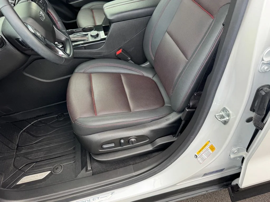 Used 2025 Beige Chevrolet RS image 8