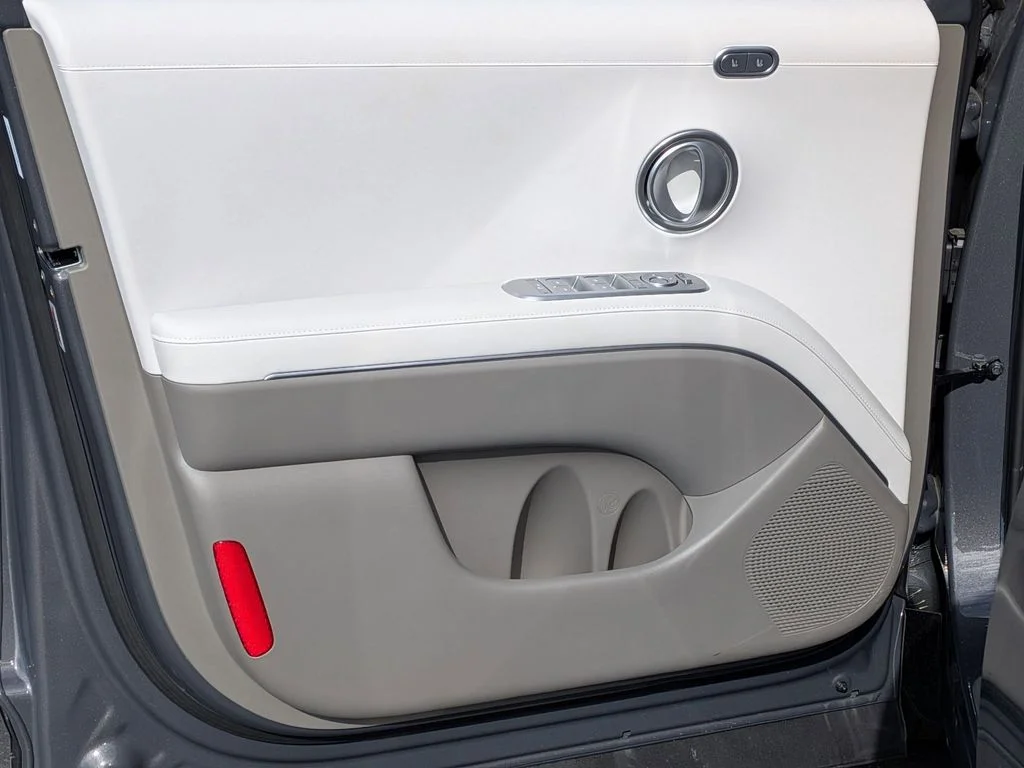 New 2026 Gray Hyundai Limited image 12