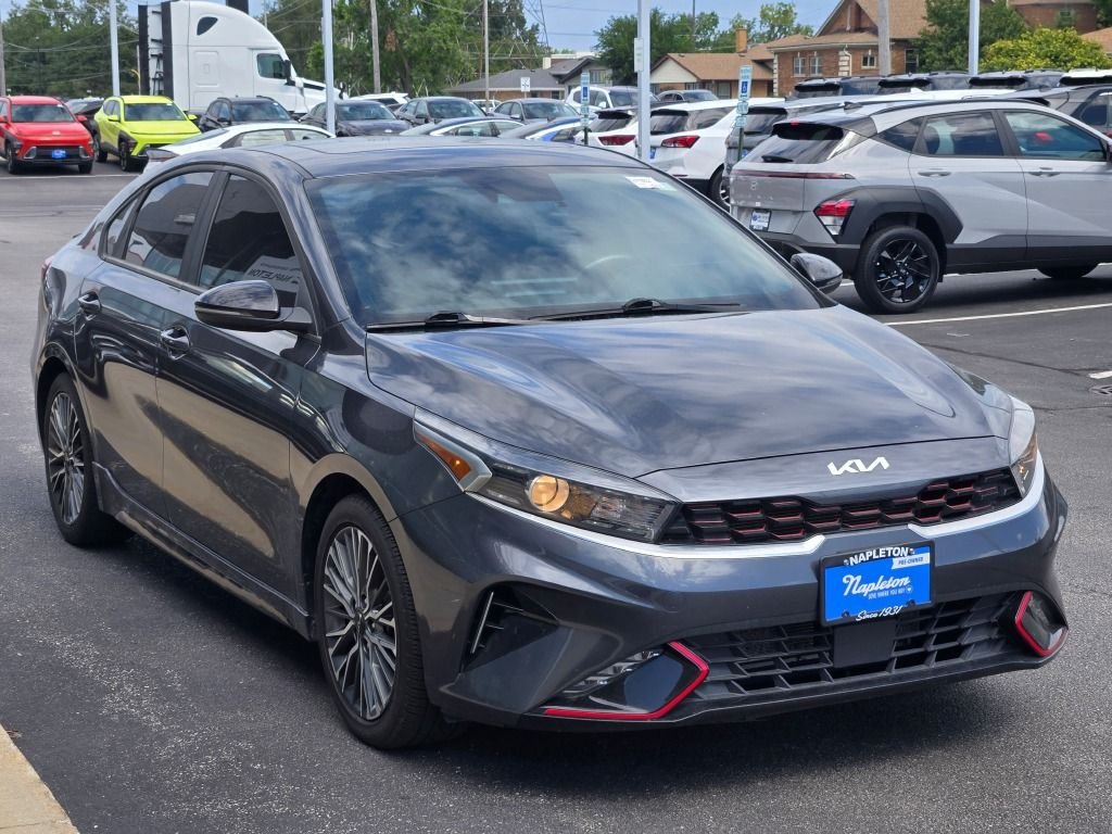 Used 2022 Gray Kia GT-Line image 3