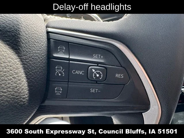 Used 2023 White Jeep Altitude X image 23
