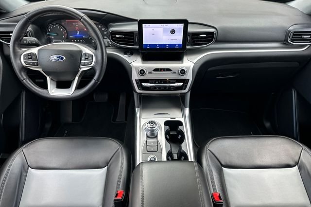 Used 2022 Red Ford XLT image 12
