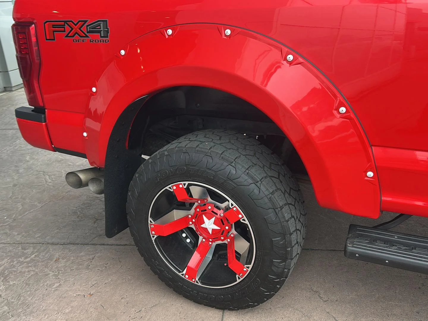 Used 2019 Race Red Ford LARIAT image 29