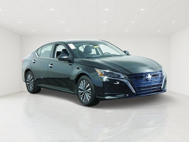 Certified Used 2025 Black Nissan 2.5 SV image 1