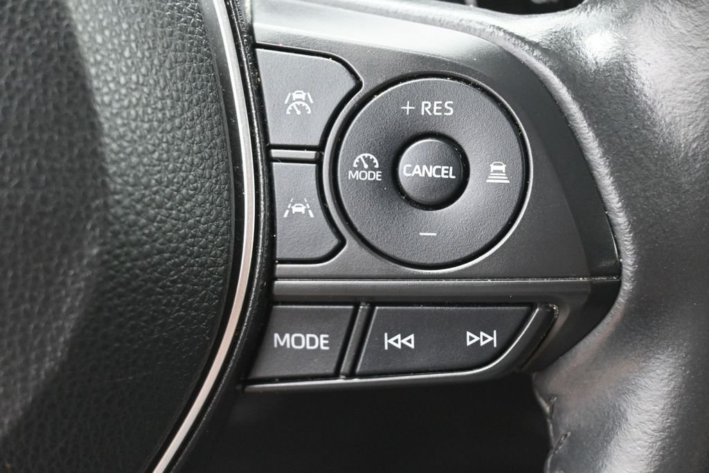Used 2023 Red Toyota XLE image 17