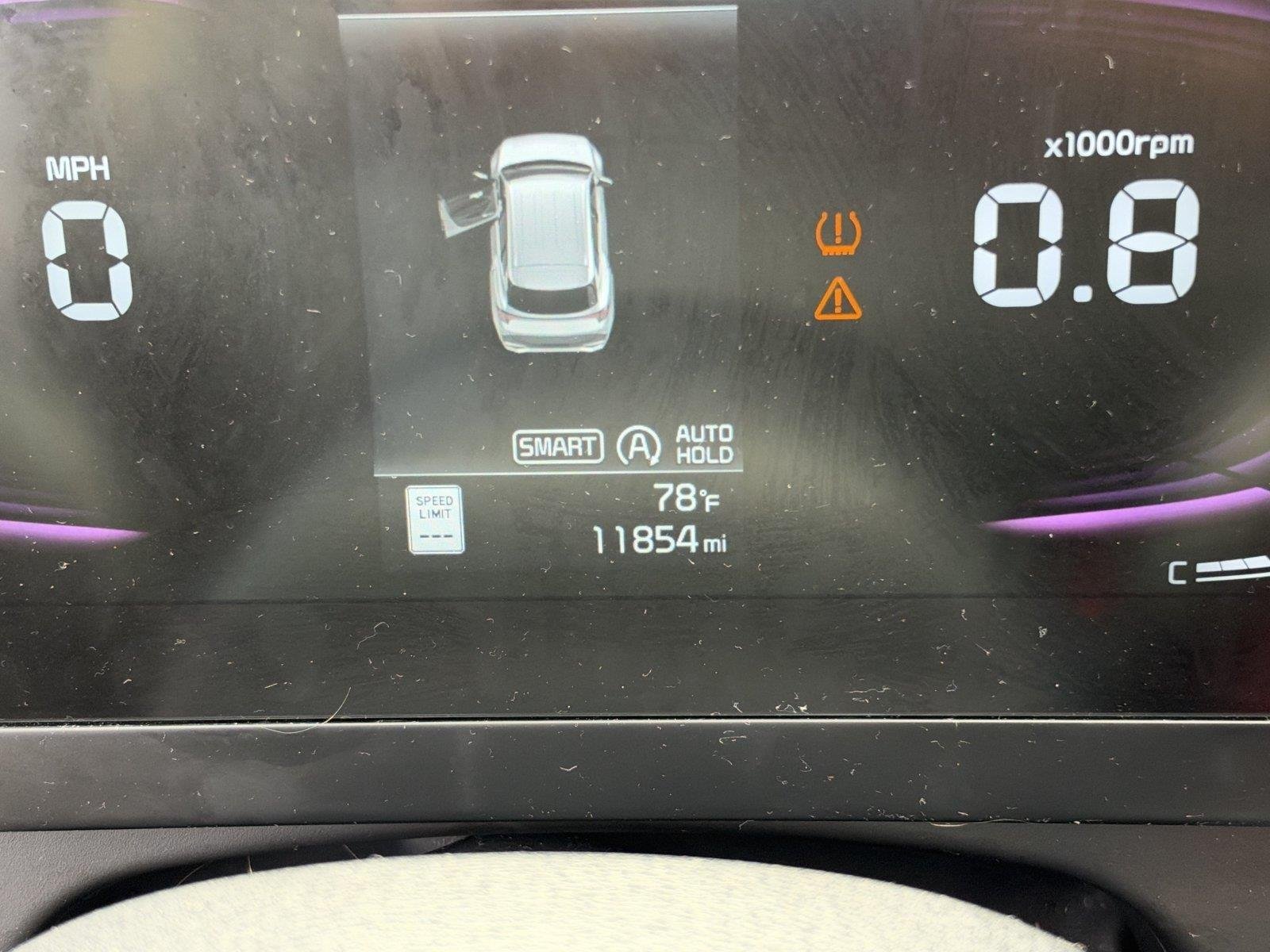Certified Used 2025 Snow White Pearl Kia LX image 20