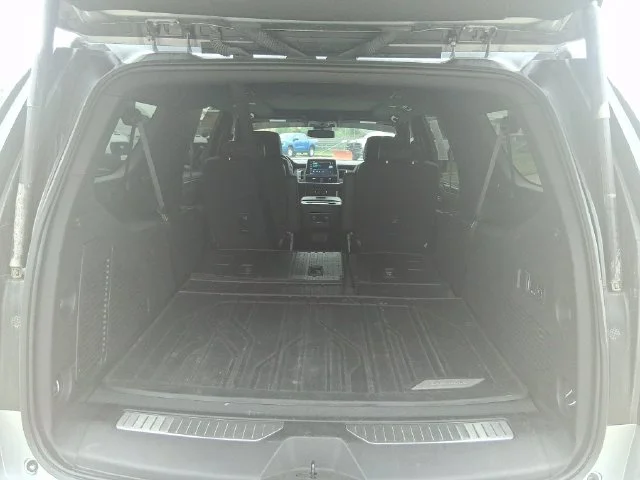 Used 2023 Gray Chevrolet Z71 image 8