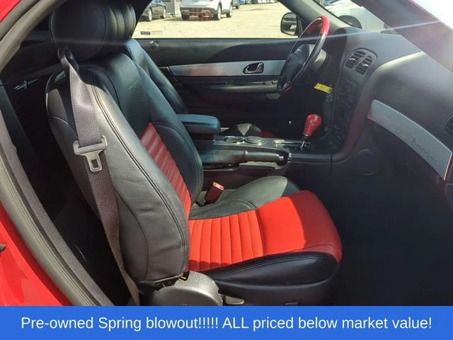 Used 2003 Red Ford  image 36