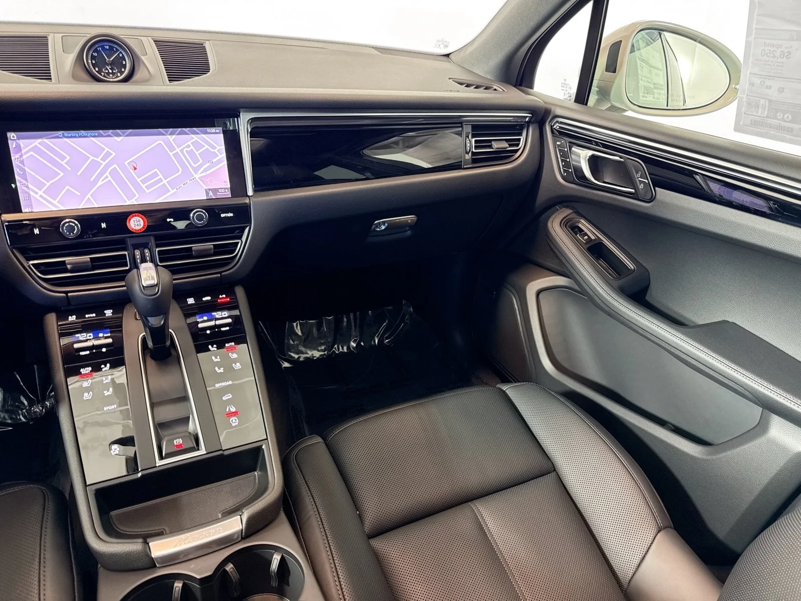 2026 Porsche Macan Base - Photo 22