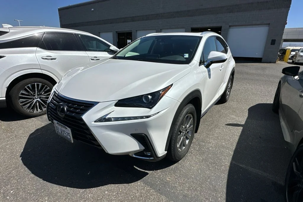 Used 2020 White Lexus 300h image 2