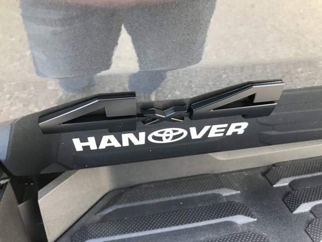 2026 Toyota Tundra Platinum - Photo 9