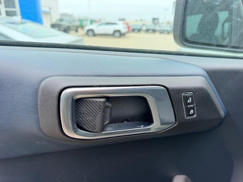 2023 Ford Bronco 4-Door Outer Banks - Photo 17