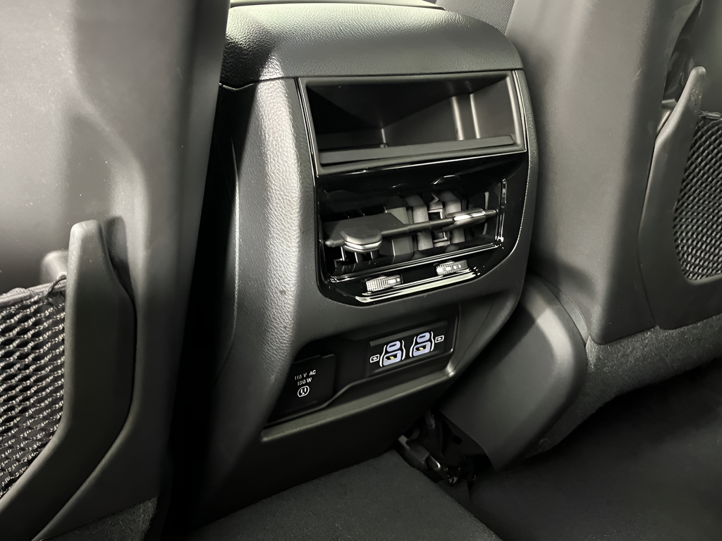 Used 2023 Black Jeep Altitude X image 35