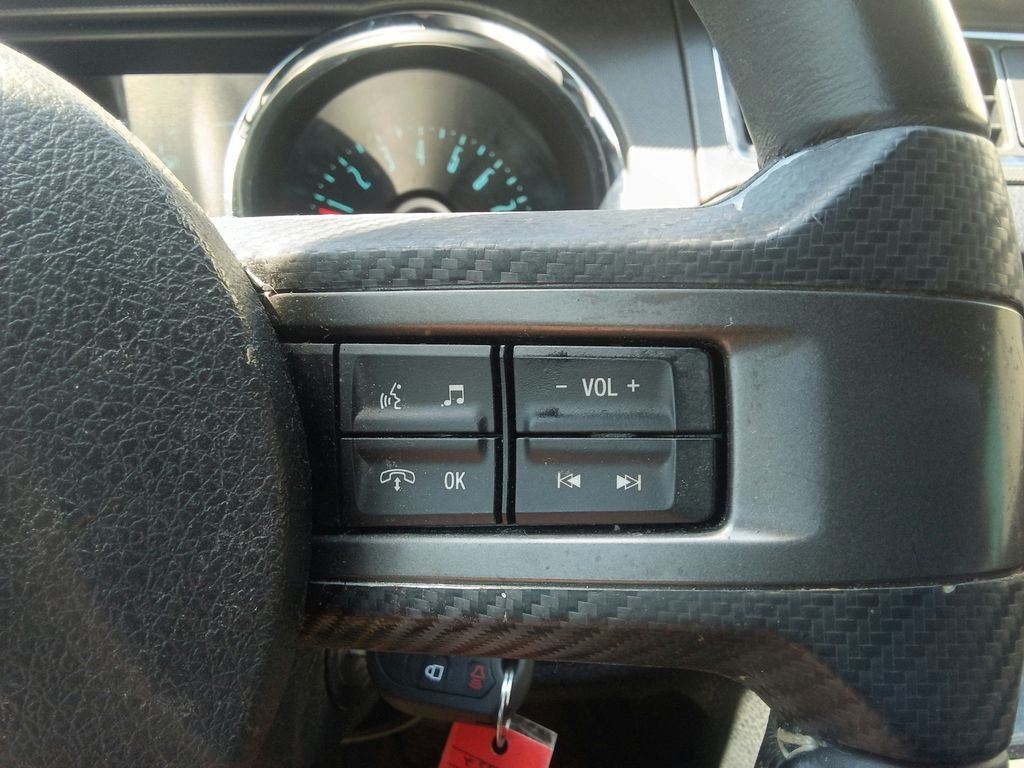Used 2014 Blue Ford V6 image 25