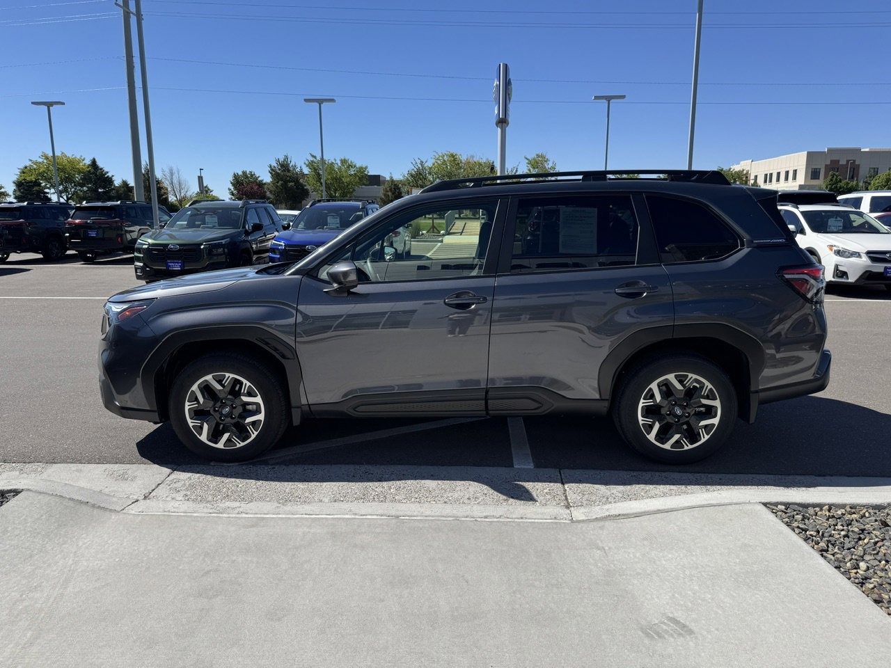 Used 2025 Magnetite Gray Metallic Subaru Premium image 4