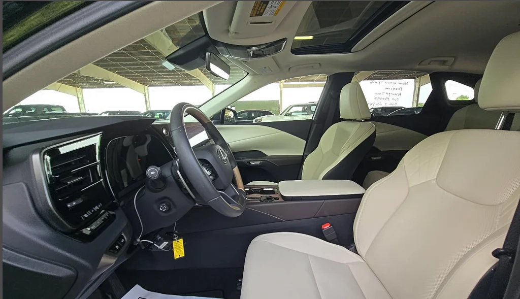 Used 2023 Black Lexus 350 Premium image 13