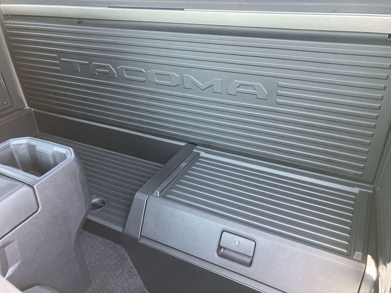 Used 2026 White (Ice Cap) Toyota SR Access Cab image 22
