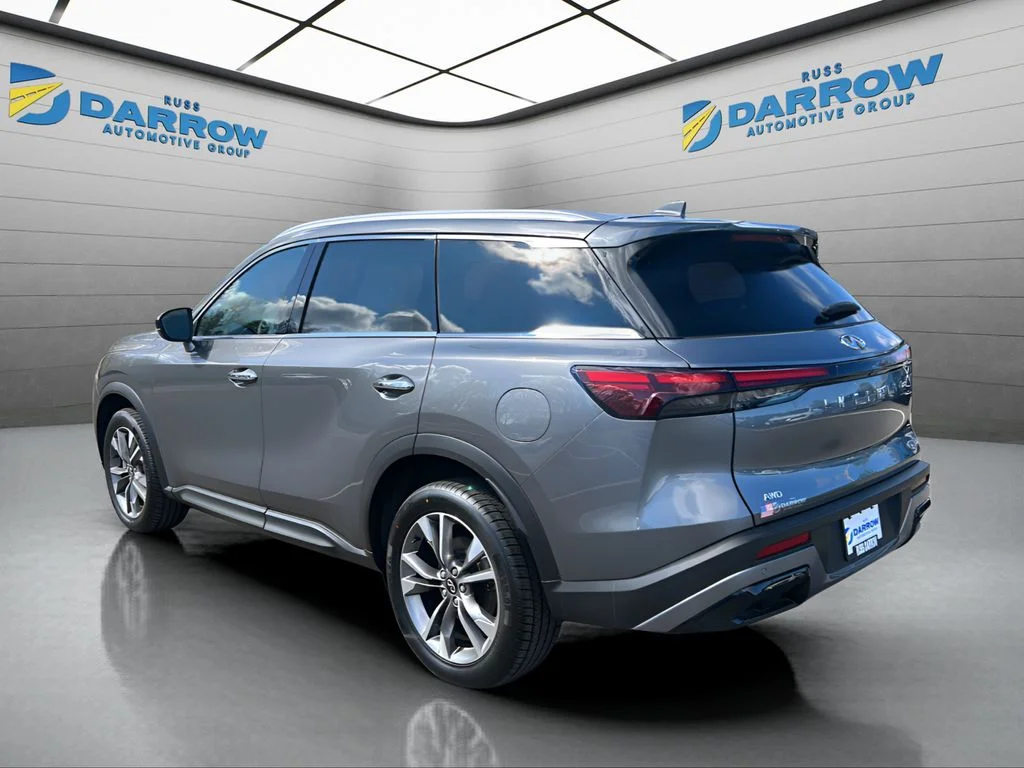 Used 2023 Gray INFINITI LUXE image 3