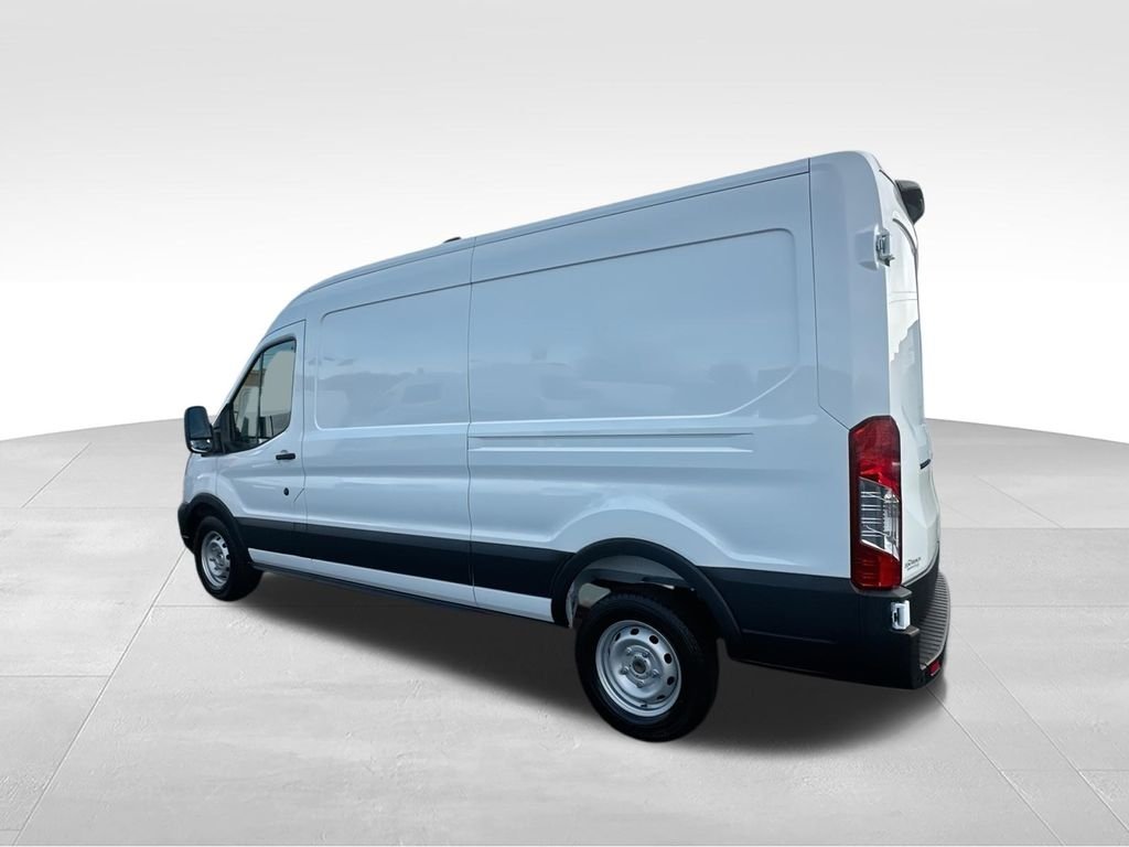 New 2026 Oxford White Ford Cargo Van image 6