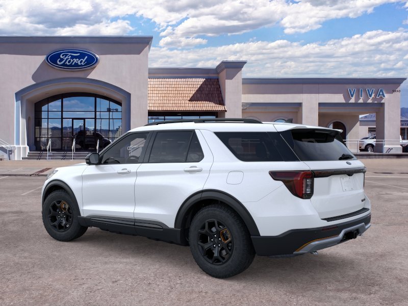 New 2026 Star White Metallic Tri-Coat Ford Tremor® image 4