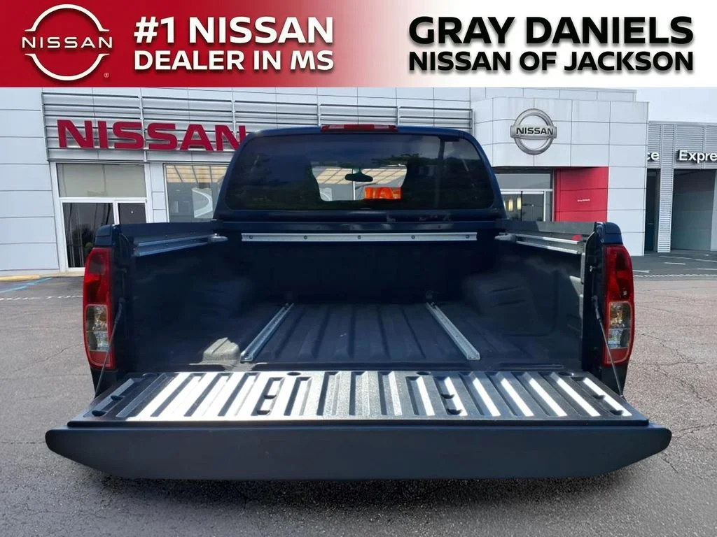 Used 2019 Blue Nissan SV image 8