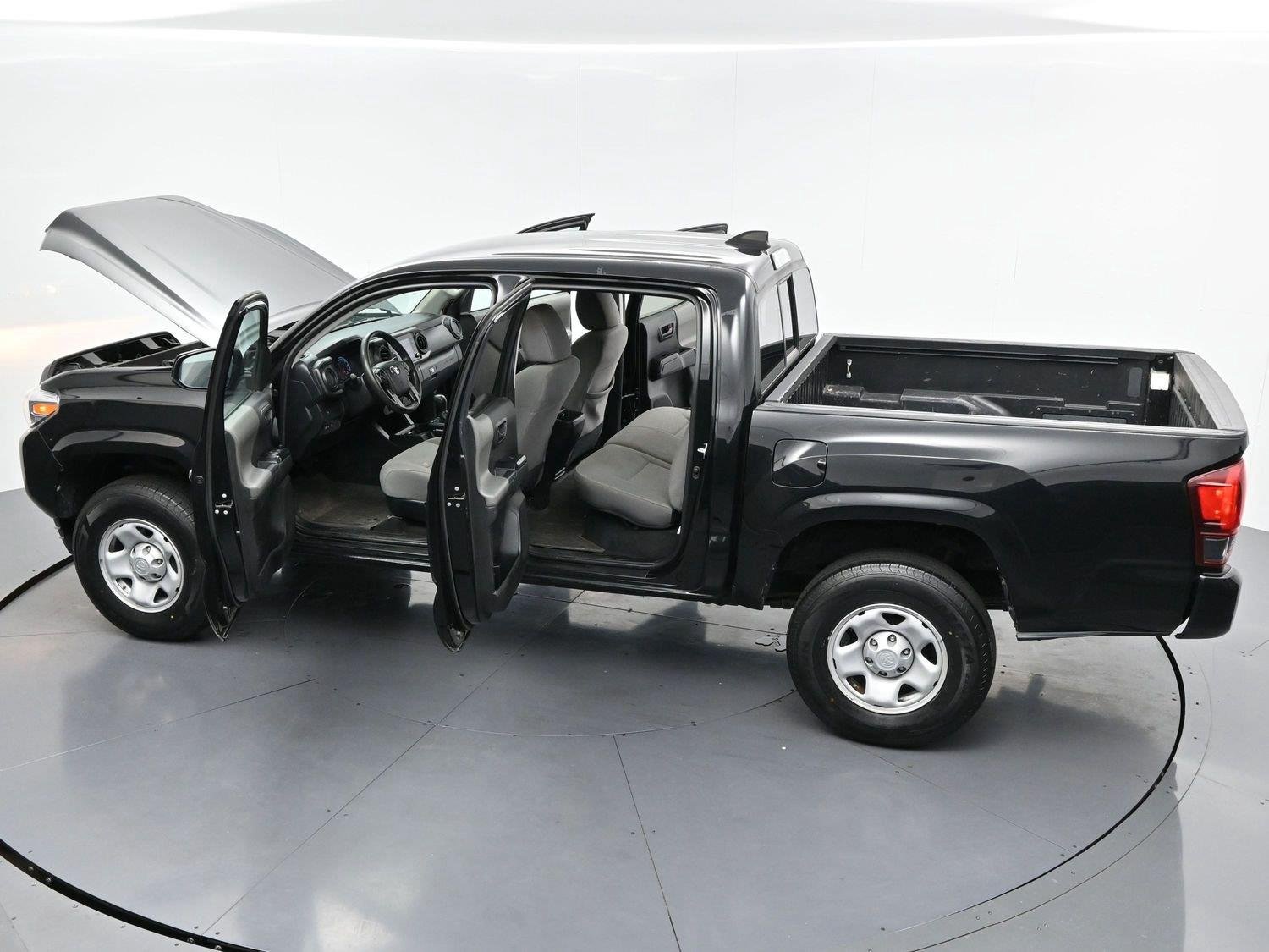 Used 2022 Midnight Black Metallic Toyota SR image 36