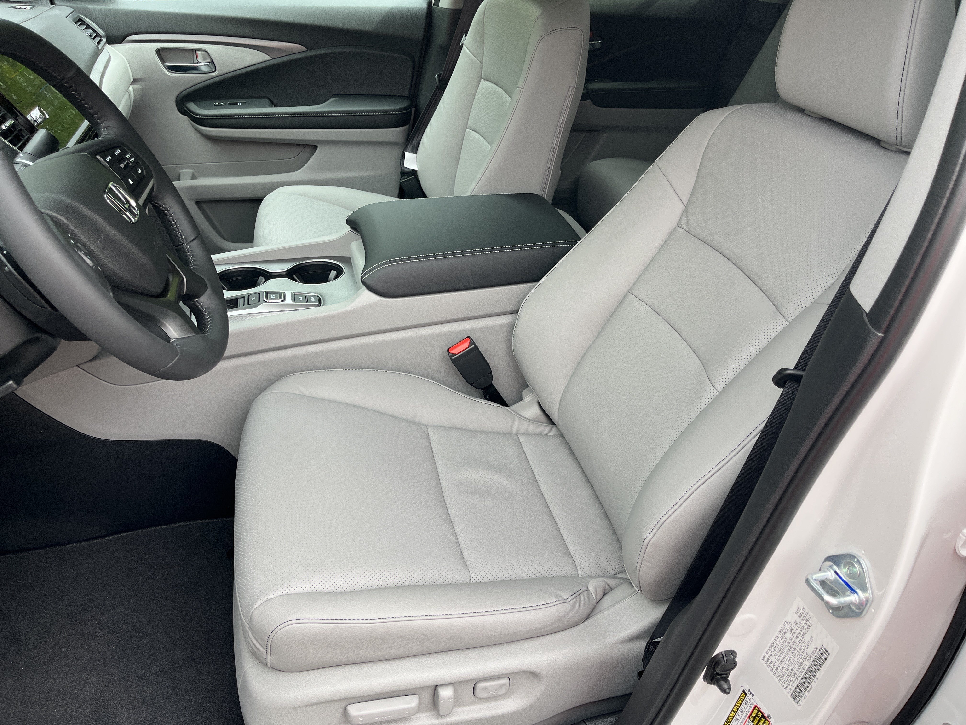 New 2026 Platinum White Pearl Honda RTL image 17