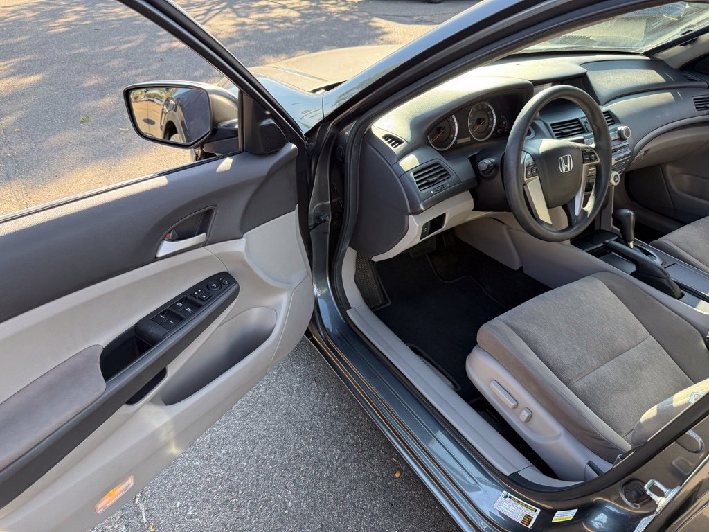 Used 2010 Polished Metal Metallic Honda LX-P image 10