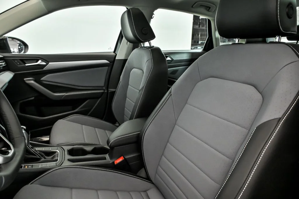 New 2026 Black Volkswagen 1.5T SE image 7